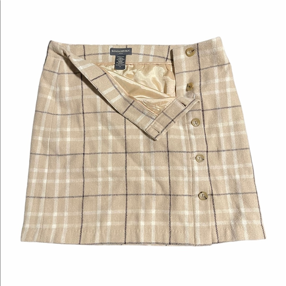 Buttoned downed Skirt